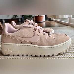 Nike Air Force 1 Size 7 Women’s